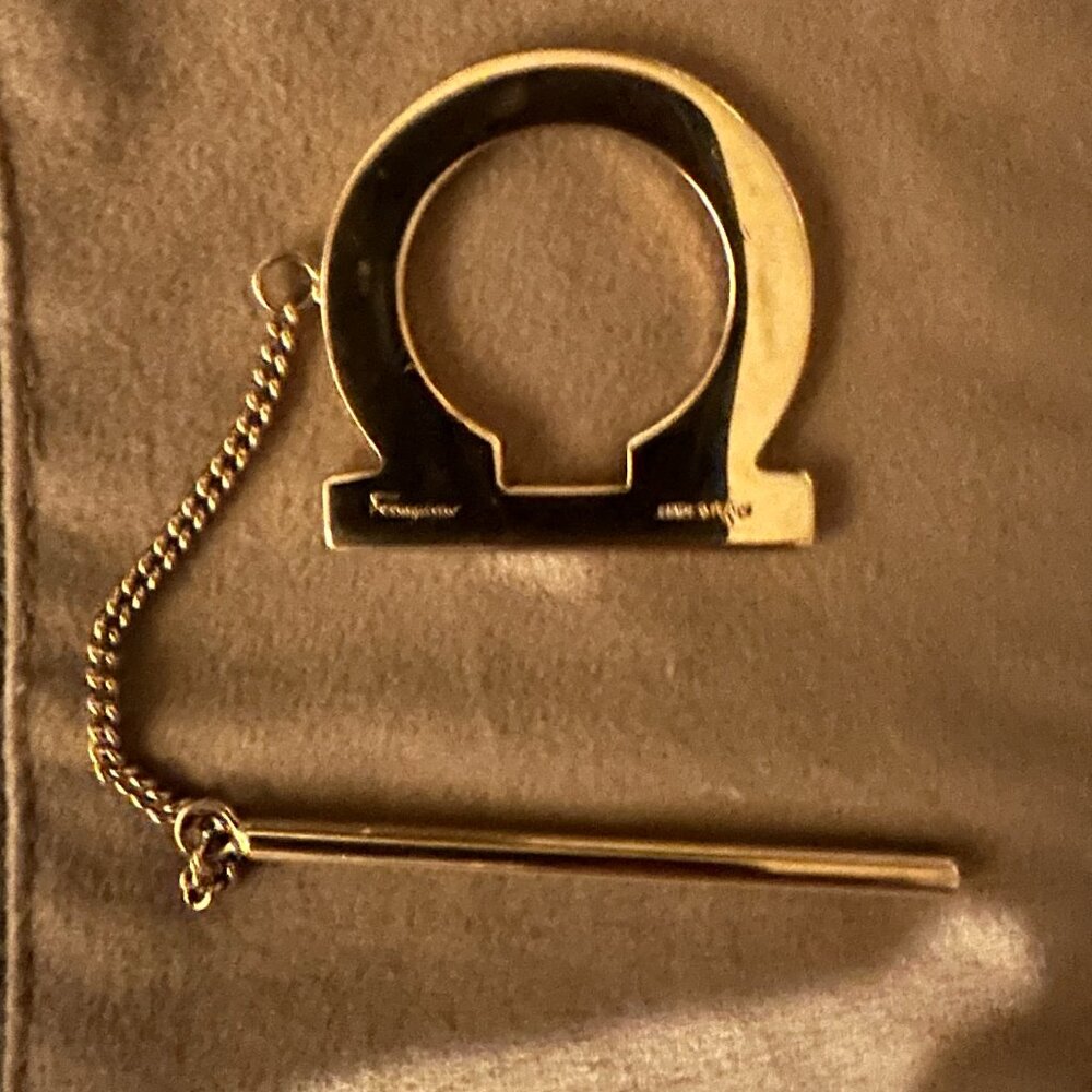 Ferragamo Scarf Ring (Gold)